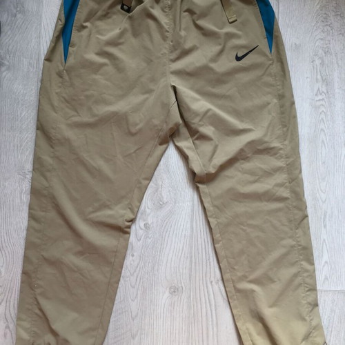 Nike Active Sweatpants Tan Size L Mens like new