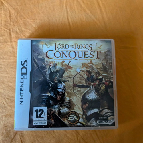 The Lord of the Rings Conquest Nintendo DS game like new with box and book