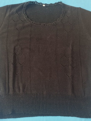 Black Short-Sleeve Knitted Blouse with Lace Neckline used, M/L