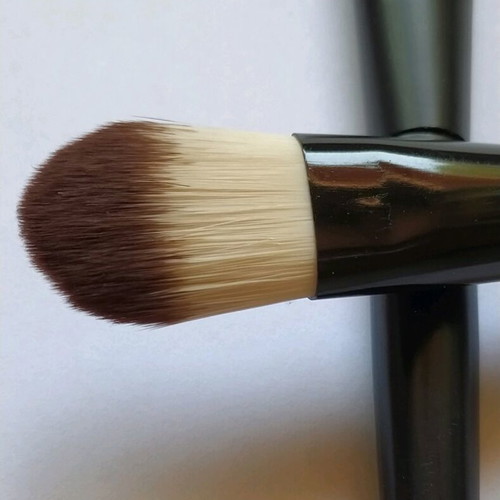 Avon professional makeup brush new