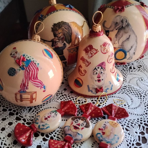 Old Circus Christmas ornaments set new, handmade plastic