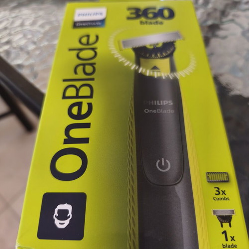 Philips OneBlade 360 shaver