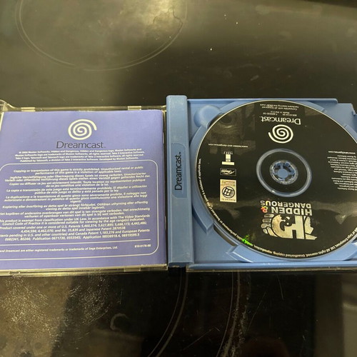 Hidden and Dangerous Dreamcast game used with case cracks