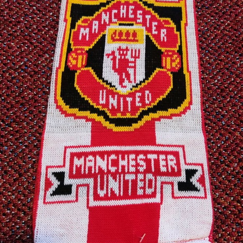 Manchester United Red Devils scarf like new, authentic collectible