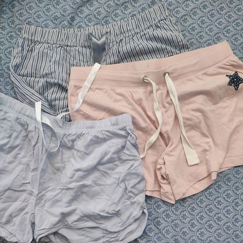 Cotton pajama shorts set like new, 3 pieces with pink polka dot gift