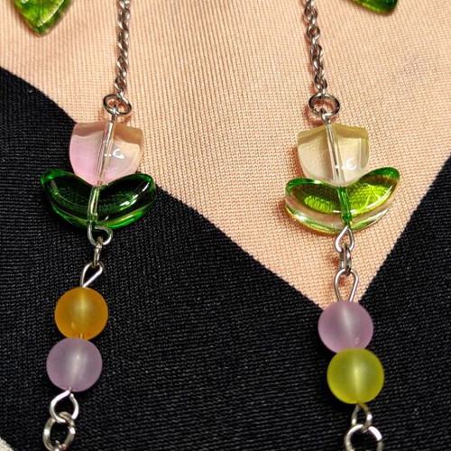 Handmade glasses chain made of steel with colorful glass elements new