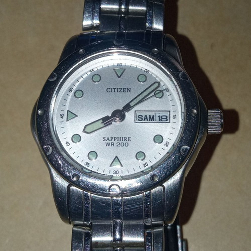 Citizen Sapphire WR200 watch for repair or spare parts, like new