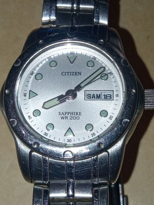Citizen Sapphire WR200 watch for repair or spare parts, like new