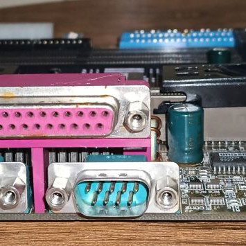 PA61 REV.D2 Motherboard used, Slot 1, 3 RAM slots, 4 PCI slots
