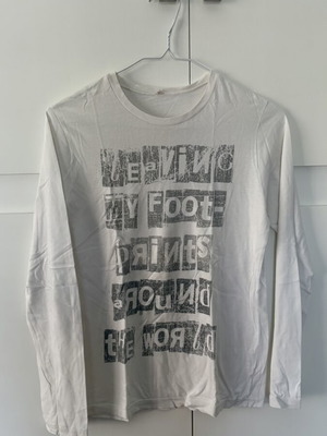 Children's long-sleeve shirt used, size 11-12 years