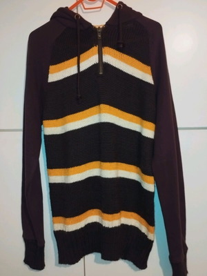 XDYE Wool Sweater Size Large Like New, Purple
