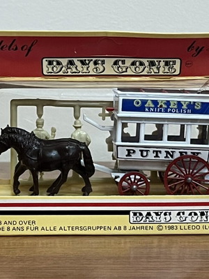 Lledo Days Gone Horse Tram Putney diecast model like new with box