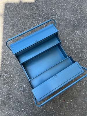 Metal Cantilever Toolbox new with three levels