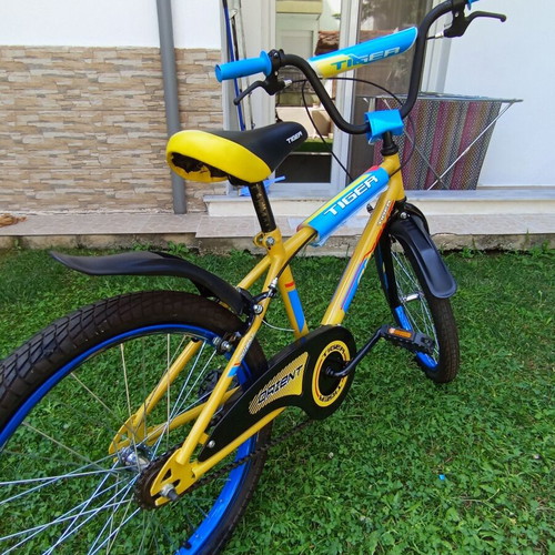Children's bicycle like new, city type with V-Brakes