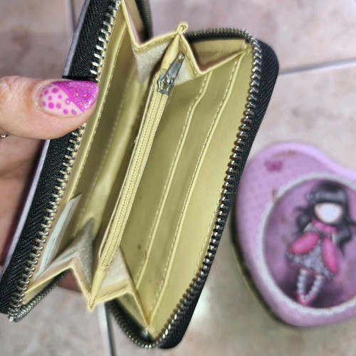 Santoro wallet and heart-shaped gift box set used