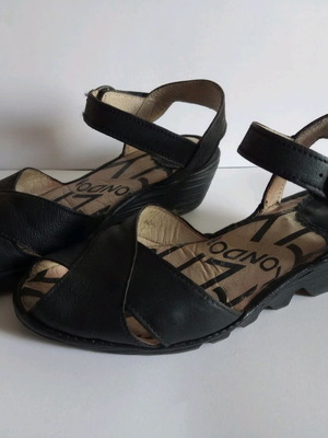 Fly London peep toe sandals used, size 36, black leather
