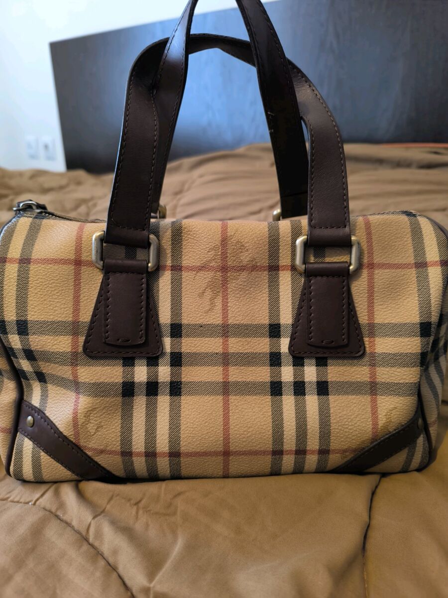 Burberry Boston vintage bag like new,… - € 600,00 - Vendora.cy