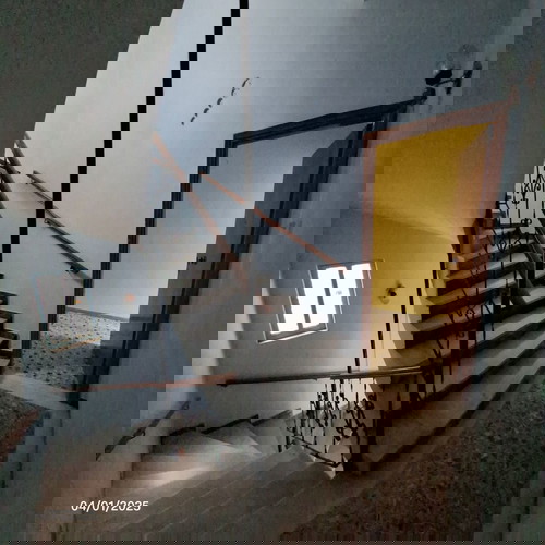 Διαμέρισμα γωνιακός 1ος όροφος 60 τμ στην Πετρούπολη με θέα και βεράντα