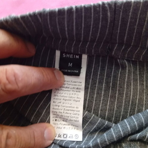 Shein striped casual shorts large, like new, dark gray with white stripes