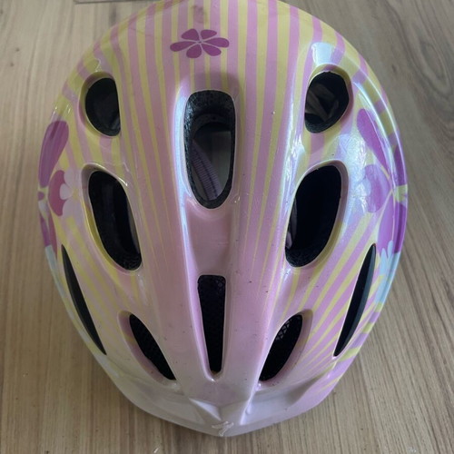 Specialized Kids Bicycle Helmet used, head circumference 45-47 cm