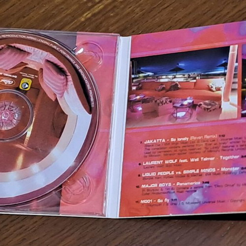 Venue IV music CD used, pop