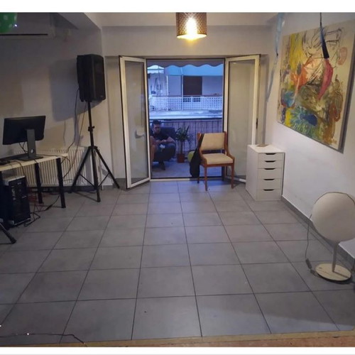 Διαμέρισμα 71 τ.μ. ρετιρέ στην Κυψέλη με θέα και αποθήκη