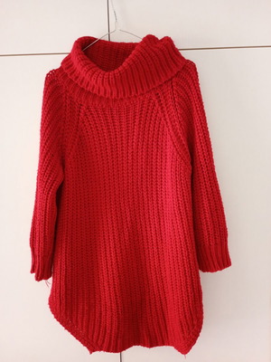 Turtleneck Sweater like new, size 5XL, red