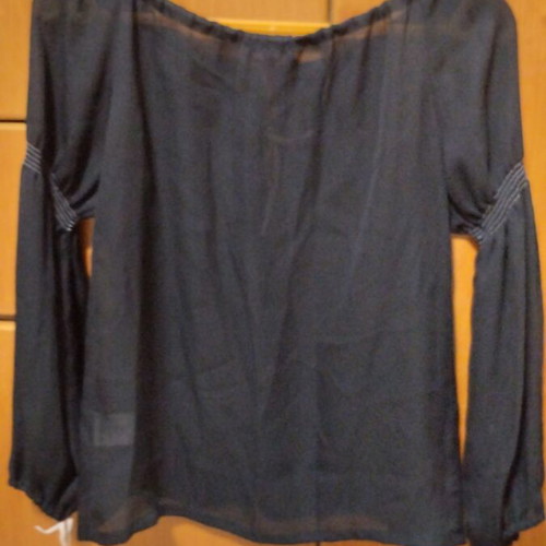 Black women's blouse XL used, viscose puff sleeves