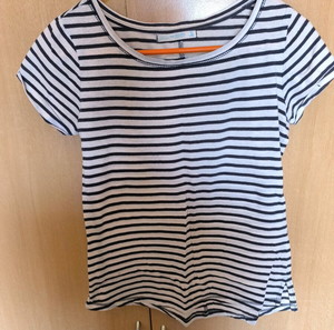 T-shirt with stripes small