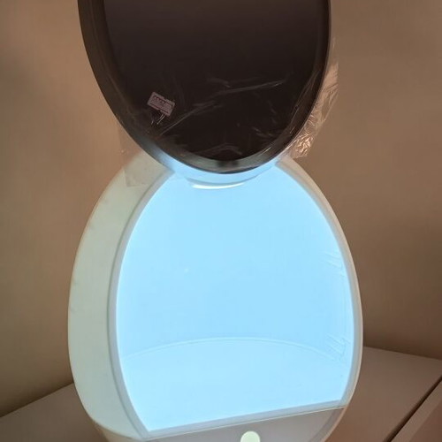 Makeup mirror new with LED lights and storage space