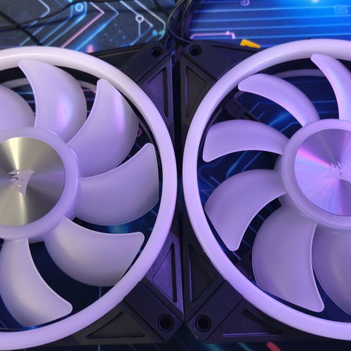 Corsair QL140 Fans like new with dual RGB lighting