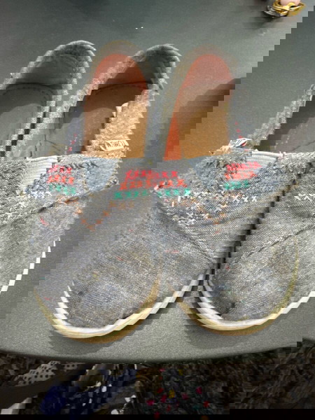 toms 23,5