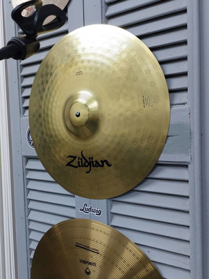 Zildjian Crash 16" Family Series cymbal new with bonus 14" splash