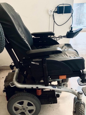 Електрическа инвалидна количка Invacare Bora употребявана