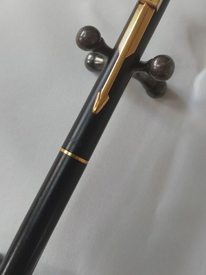 Parker 95 black pen used
