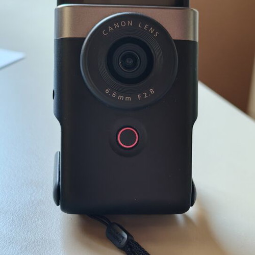 Canon PowerShot V10 4K UHD Vlogging Camera like new, silver