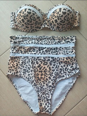 Leopard print swimsuit like new, size S, white and beige