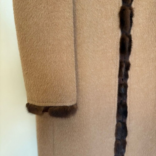 Salviati coat like new with mink fur, size M, beige