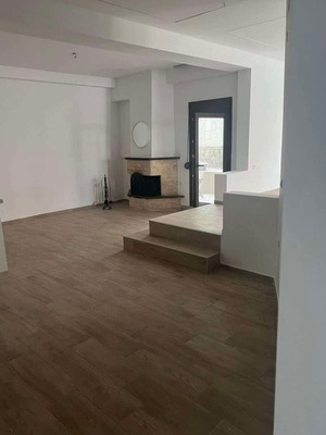 Διαμέρισμα 118τμ ριζικά ανακαινισμένο με δύο μπάνια και κήπο στην Πυλαία