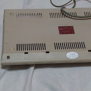 Commodore 64C with 1541-II Disk Drive like new, complete set