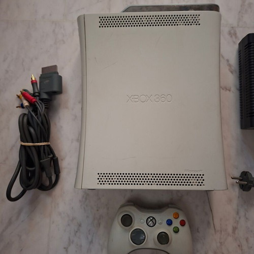 Microsoft Xbox 360 Fat original white console used, for parts