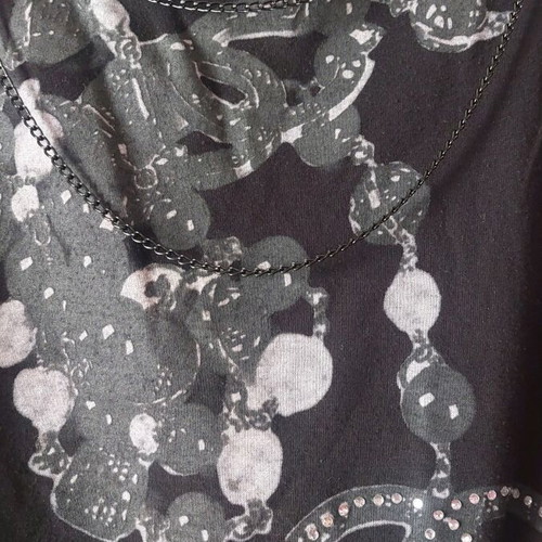 Lynne blouse like new, size M, black and gray