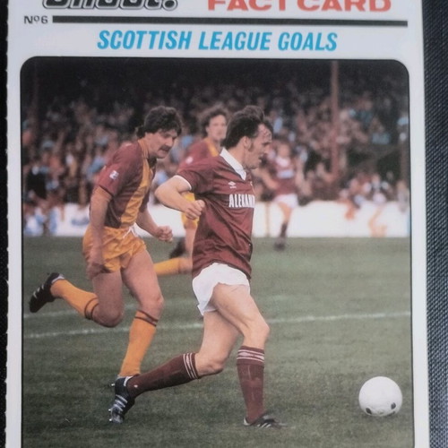 English football cards like new, collectible set of 5