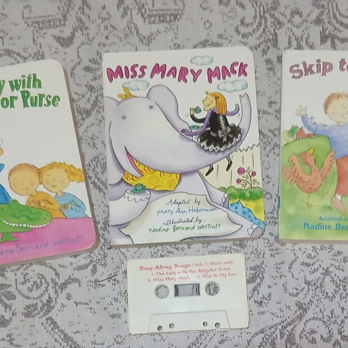 Sing-Along Songs cassette and 3 books used, English