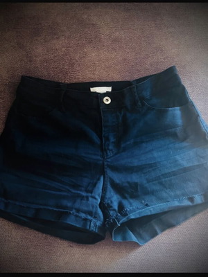 Μαύρο ψηλόμεσο τζιν σορτσάκι H&M, μέγεθος M, σαν καινούργιο