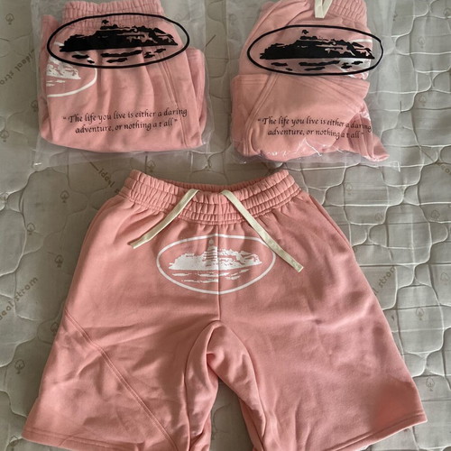 Corteiz (CRTZ) Jogger Shorts Pink new with tag