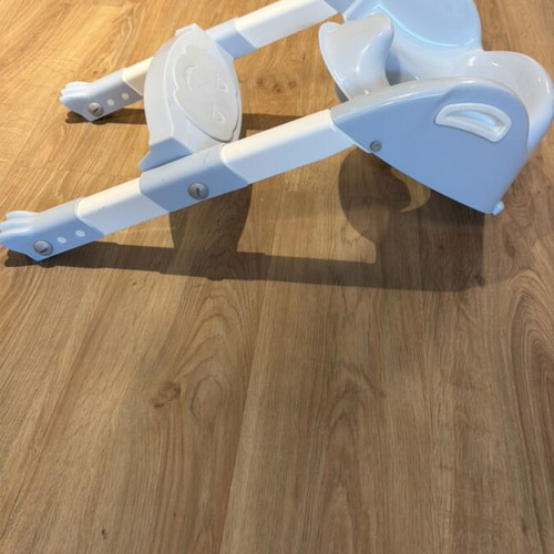 Toddler toilet seat with handles and stair like new, blue