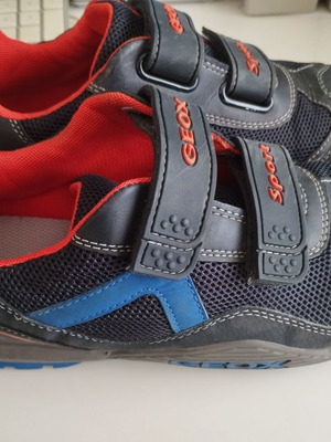 Geox athletic shoes used, size 38, black with blue and red details for boys