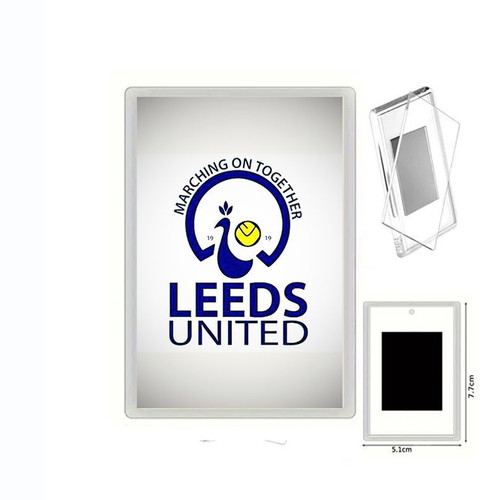 Μαγνητάκι ψυγείου Leeds United με διάφανη ακρυλική κορνίζα