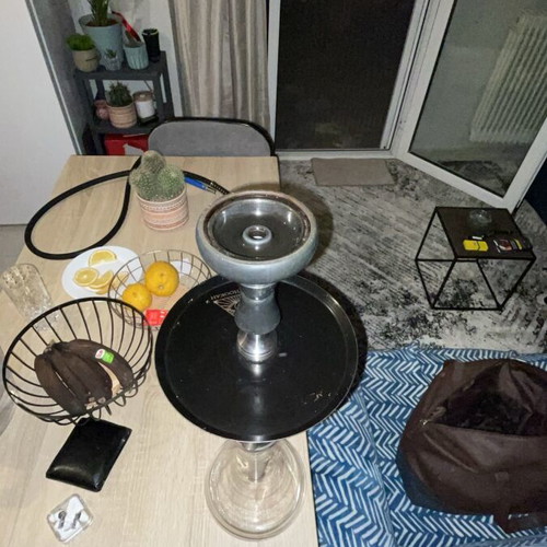 Glass hookah like new
